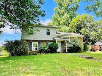 701 Gaywood Dr, Charlotte, NC 28273