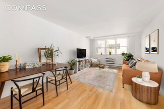 63 E 9th St Unit 3U, New York, NY 10003