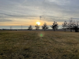 28 Falcon Pass, Camargo, IL 61919