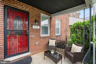 903 Mount Holly St, Baltimore, MD 21229