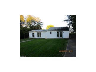 419 N Chestnut St, Barnesville, OH 43713