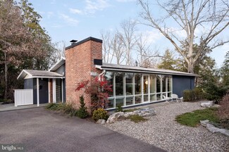 2202 Popkins Ln, Alexandria, VA 22307