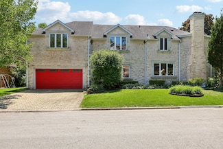 6857 N Knox Ave, Lincolnwood, IL 60712