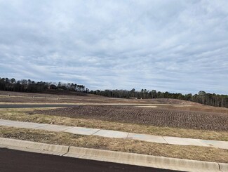 215 Edgewood Dr, Maumelle, AR 72113