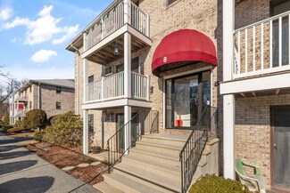 8 Kenmar Dr Unit 60, Billerica, MA 01821