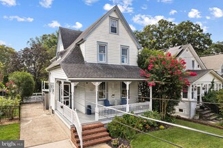 206 Chestnut St, Audubon, NJ 08106