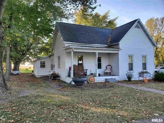 207 N Main St, Modesto, IL 62667