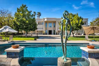 11428 Iverson Rd, Chatsworth, CA 91311