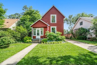330 W 20th St, Holland, MI 49423