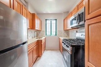 1705 Purdy St Unit 9C, Bronx, NY 10462