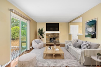 47 Homestead Ct, Traverse City, MI 49686