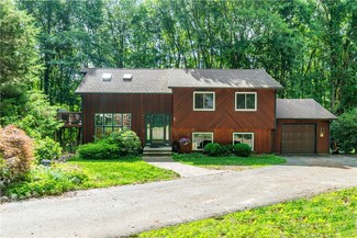 343 E Greenwich Ave, West Warwick, RI 02893