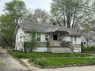 255 N 17th St, Decatur, IL 62521