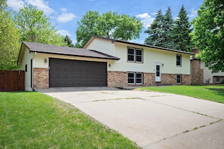 11481 98th Ave N, Maple Grove, MN 55369
