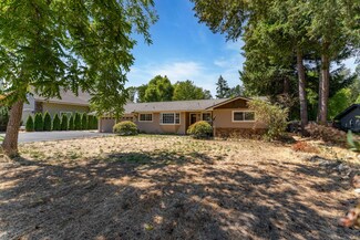 240 Arroyo Dr, Grants Pass, OR 97527