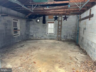 372 Sechrist Flat Rd, Felton, PA 17322