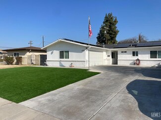 2512 Blackstone Ct, Bakersfield, CA 93304