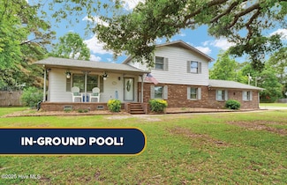 831 Greenbriar Rd, Wilmington, NC 28409