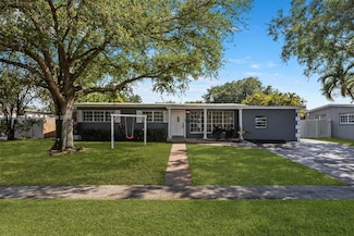 6900 NW 13th St, Plantation, FL 33313