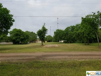 000 Rogers St, Mc Gregor, TX 76657