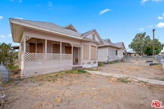 419 Acoma St, Needles, CA 92363