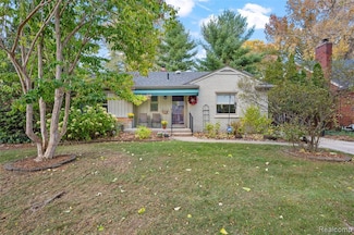 408 Orchard View Dr, Royal Oak, MI 48073