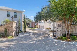 1514 White Caps, Pensacola, FL 32507