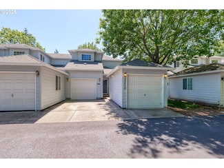 3210 SE Bluebird Dr, Hillsboro, OR 97123