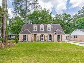 674 Ravensworth Dr, Conroe, TX 77302