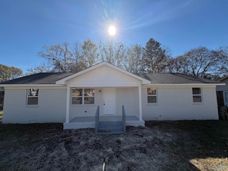 1620 Maple St, Leighton, AL 35646