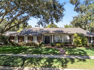 221 White Oak Cir, Maitland, FL 32751