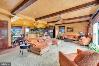 516 River Dr, Riverside, NJ 08075