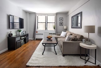 439 E 88th St Unit 1-E, New York, NY 10128