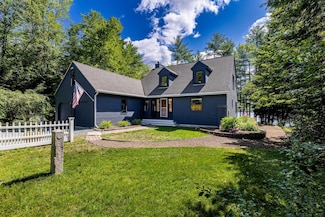 12 Woodland Ln, Wilmot, NH 03287