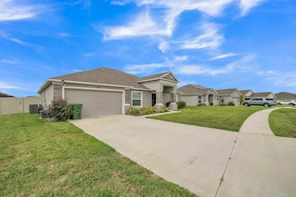 459 Lanham Dr, Winter Haven, FL 33881