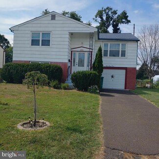 2840 Carter Rd, Feasterville Trevose, PA 19053