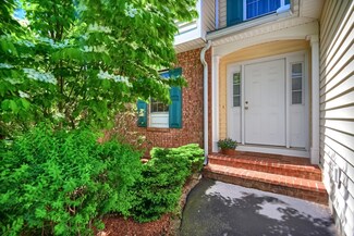11 Cabernet Dr Unit 2, Concord, NH 03303