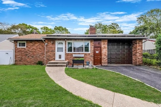1129 Bay Shore Ave, Bay Shore, NY 11706