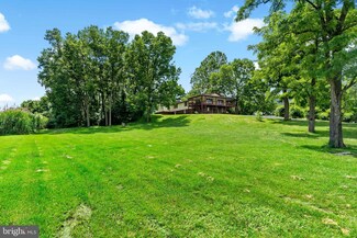 244 Pitzers Chapel Rd, Martinsburg, WV 25403