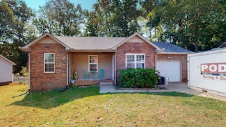 628 Ashley Oaks Dr, Clarksville, TN 37042