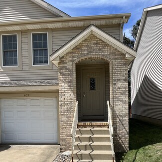 409 Park Creek Ct, Normal, IL 61761