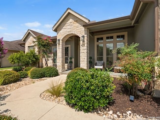 429 English Oaks Cir, Boerne, TX 78006