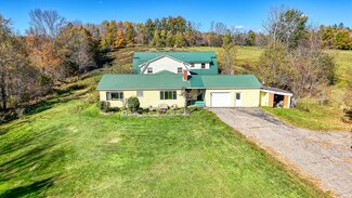 139 Shore Rd, Dexter, ME 04930