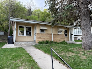 447 N 6th St, Mankato, MN 56001