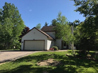 38 Primrose Ln, Concord, NH 03303
