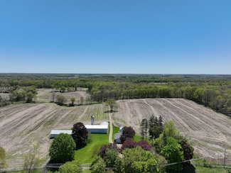 27350 H Dr N, Albion, MI 49224