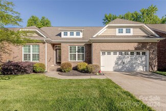 1818 Alden Oaks Ln, Charlotte, NC 28270