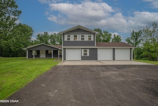 1546 S School St, Goodman, MO 64843