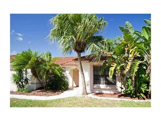 4027 NW 4th Ct, Deerfield Beach, FL 33442
