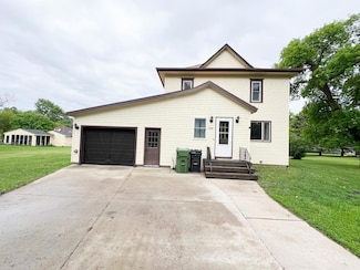 408 N Lafayette Ave, Fulda, MN 56131